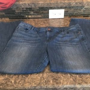 Vera Wang Roll Cuff Capri